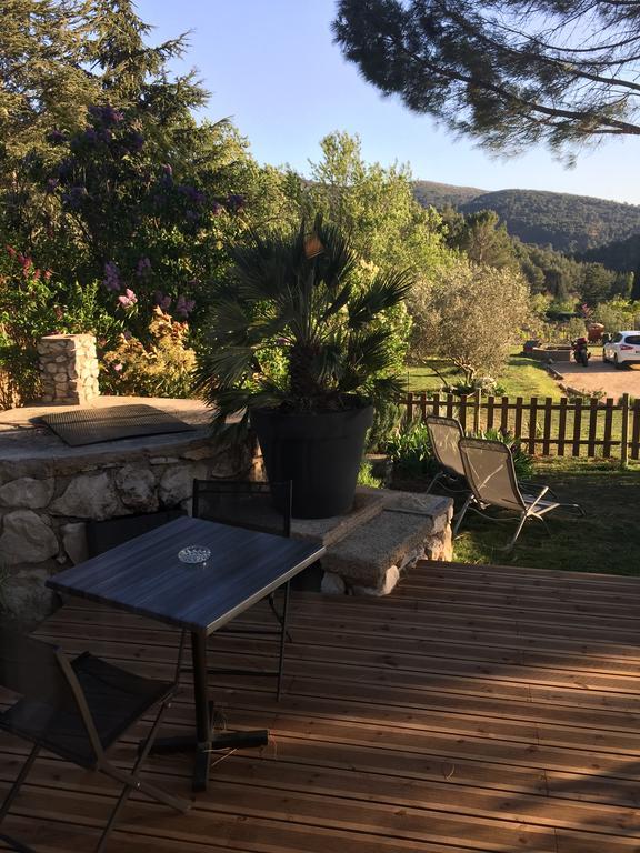 Au Havre De Paix Sainte Victoire Vauvenargues Hotel Exterior foto